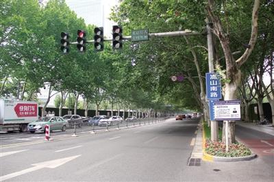 “辦好一個(gè)會，提升一座城”給市民帶來滿滿獲得感：“這樣的改變，我們驚喜；這樣的鄭州，我們喜歡！”